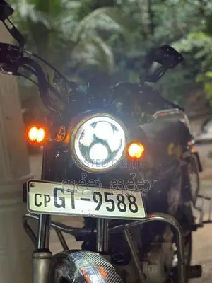 Bajaj Boxer 2000