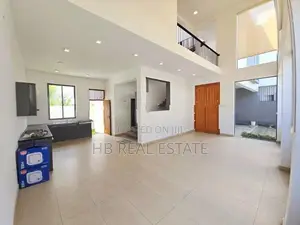 Kesbewa Luxury Three Storey House for Sale
