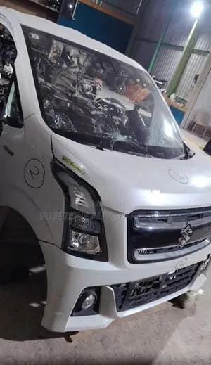 Suzuki Wagon R 55 Stingray Face Cut