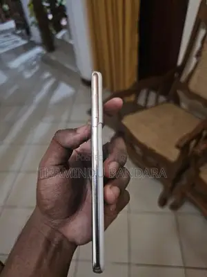 Samsung Galaxy S21 (Used)
