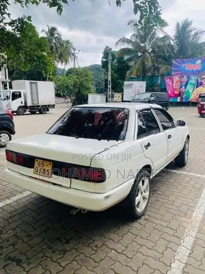 Nissan Sunny FB13 1993