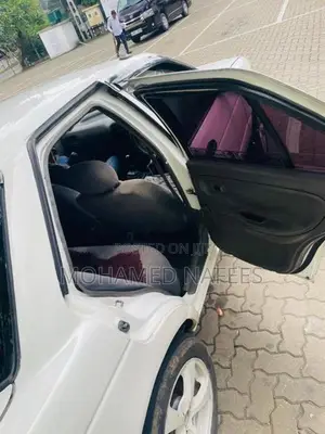 Nissan Sunny FB13 1993