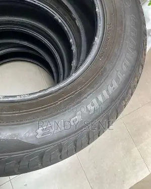 Dunlop Tires 265/60R18