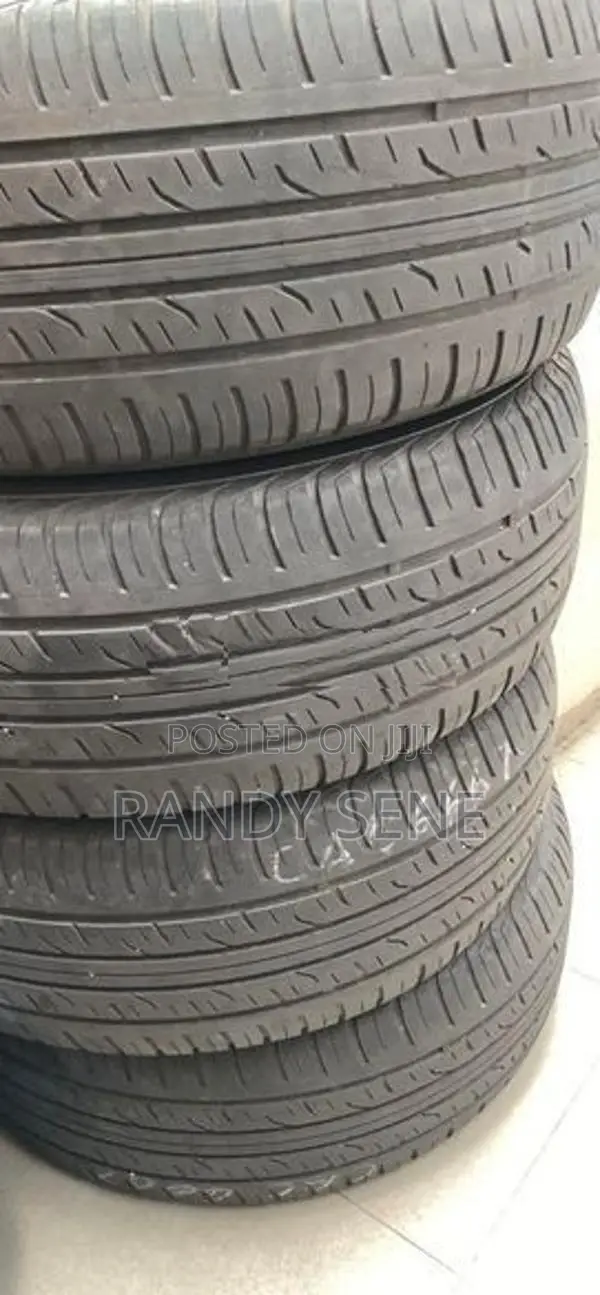 Dunlop Tires 265/60R18