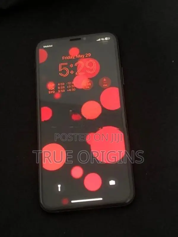 Apple iPhone X 64GB (Used)