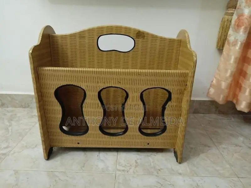 News Paper Stand