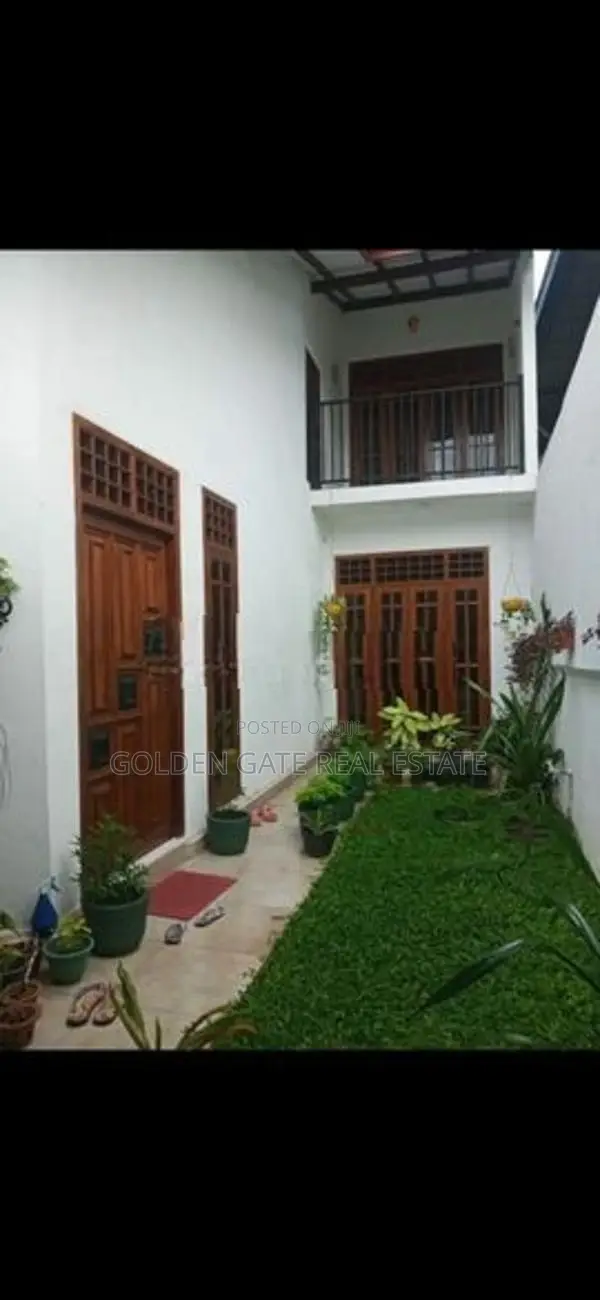 Two Storey Elegant House for Sale Closed to Kiribathgoda