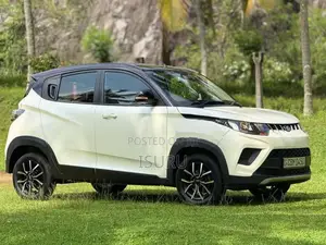 Mahindra KUV 100 2022