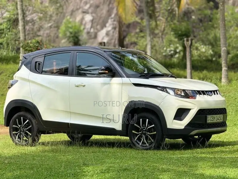 Mahindra KUV 100 2022