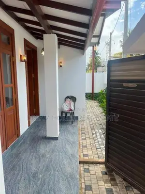 House for Sale in Angulana – Prime Residential Location
