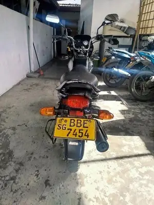Bajaj Platina 2014