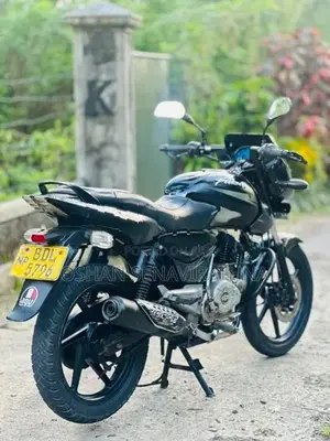 Bajaj Pulsar 150 2015