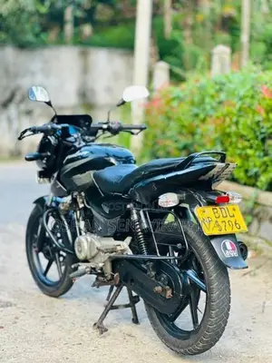 Bajaj Pulsar 150 2015