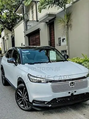 Honda Vezel Z PLAY MOONROOF 2026