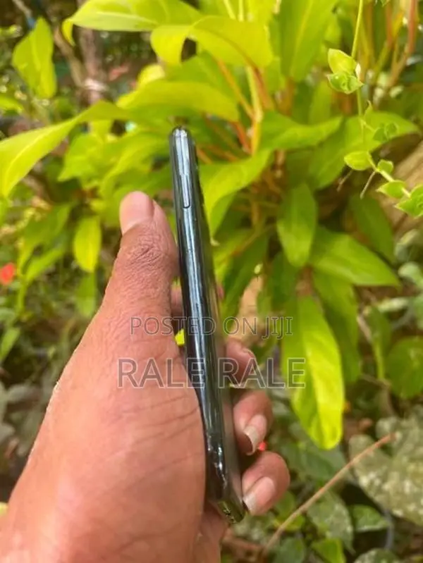 Apple iPhone 11 Pro (Used)