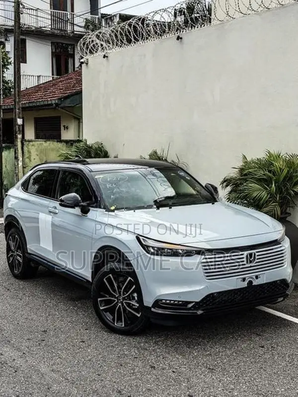 Honda Vezel Z PLAY MOONROOF 2025