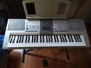 Yamaha PSR-295 Portatone 61-Key Musical Keyboard