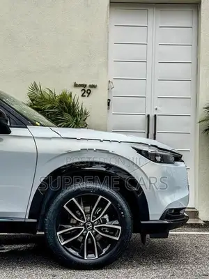 Honda Vezel Z PLAY MOONROOF 2025