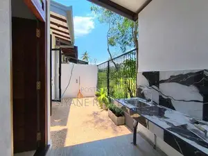 Beautiful Modern Brand New House for Sale in Athurugiriya