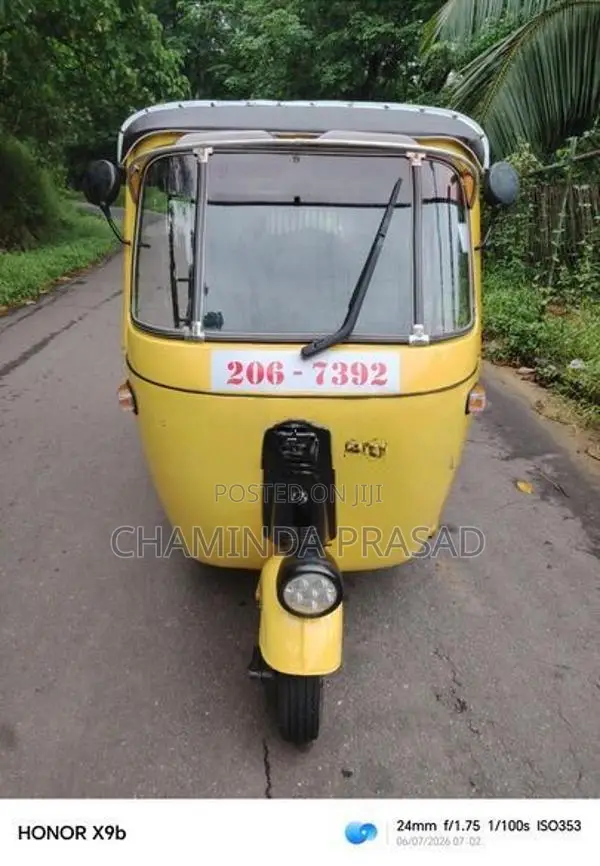 Bajaj RE 1999