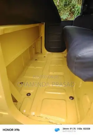 Bajaj RE 1999