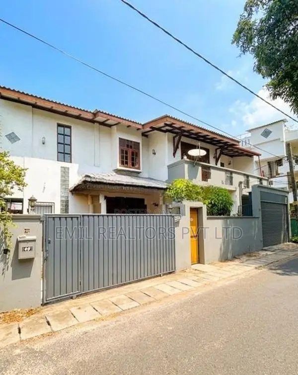 3 Bedroom First Floor House for Rent – Kalubowila (EM029SR)