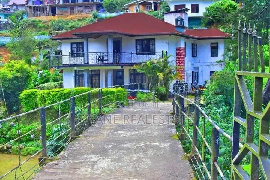 Beautiful Luxury Bungalow for Sale Nuwara _Eliya