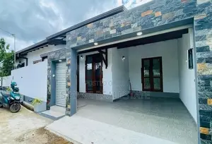 Beautiful Brand New Single Storey House for Sale Athurugiriya
