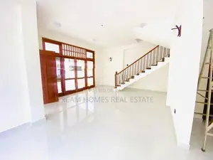 COC Approved 3-Storey House for Sale Near Piliyandala