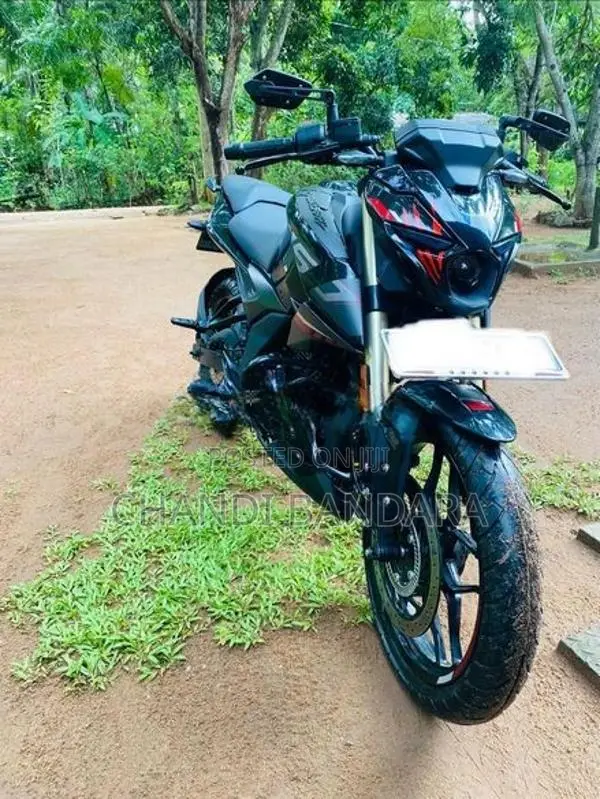 Bajaj Pulsar N160 Premium 2025