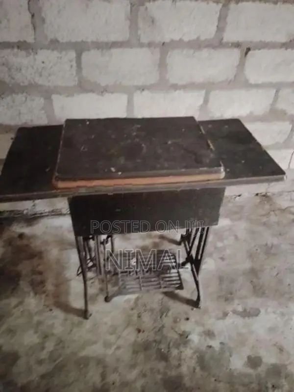 SINGER Sawing machine