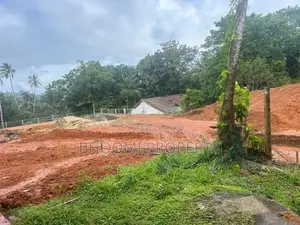 කරාපිටිය රෝහලට සමීපයෙන් අගනා බිම් කොටස් විකිණීමට