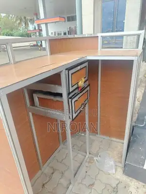 Cashier Table