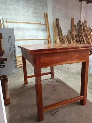 வேம்பம் மேசை 4 × 3