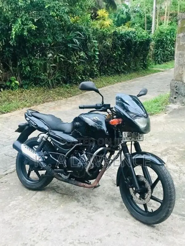 Bajaj Pulsar 150 2005