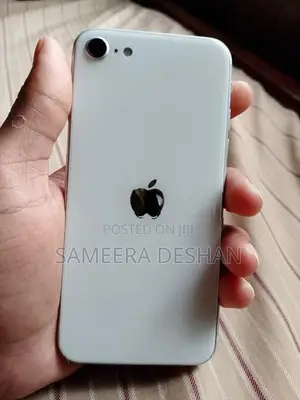 Apple iPhone SE 2 (Used)