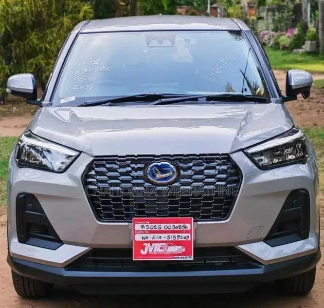 Daihatsu Rocky Hybrid X 2025