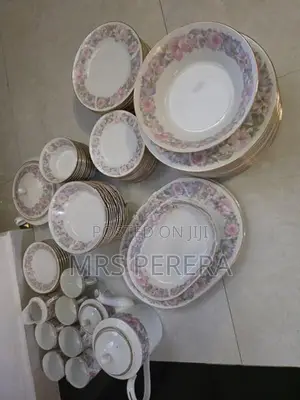 85-Piece Dinner Set