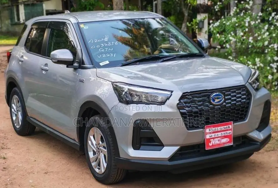 Daihatsu Rocky Hybrid X 2025