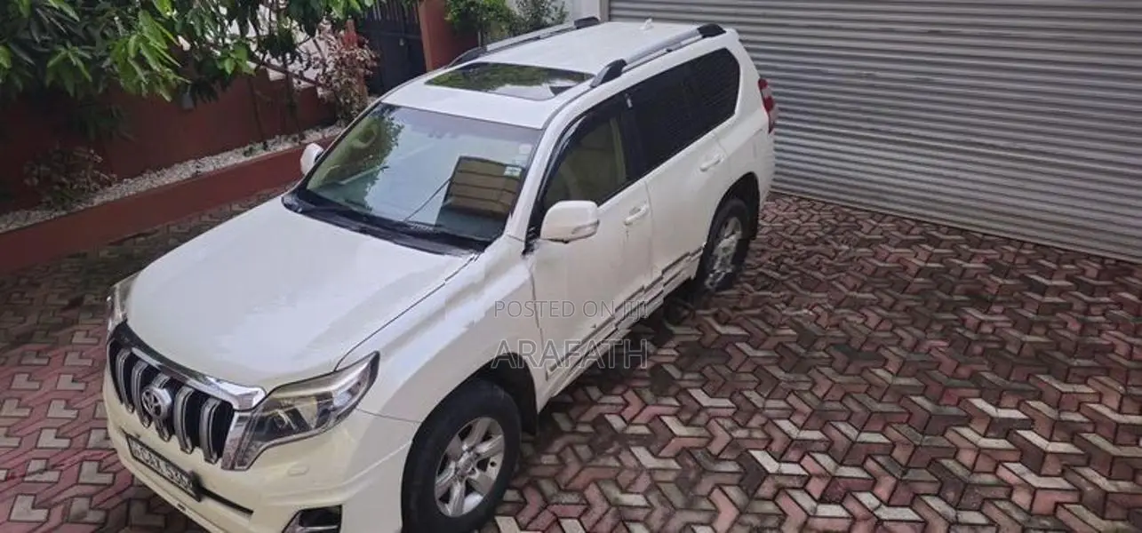 Toyota Land Cruiser Prado TX 150 2015