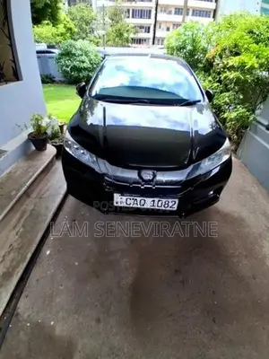 Honda Grace 2014