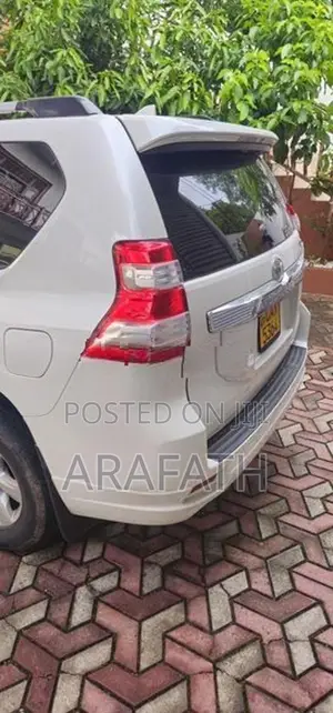 Toyota Land Cruiser Prado TX 150 2015