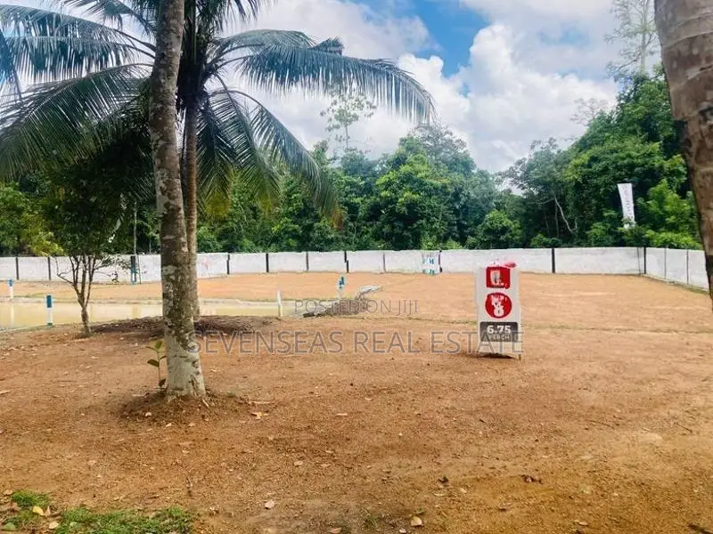 Land for Sale Kahathuduwa