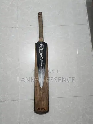 RBK Cricket Bat