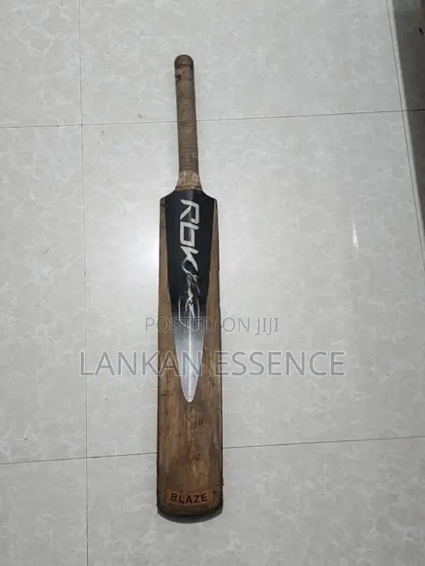 RBK Cricket Bat
