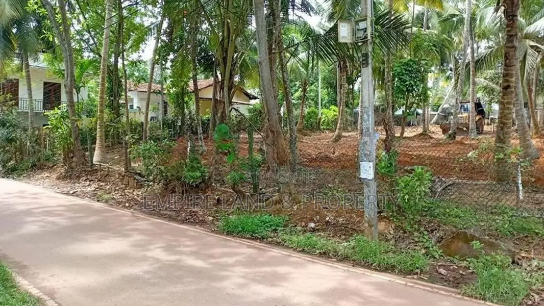 කඳන බටගම අගනා නේවාසික බිම් කොටස් වැදගත් පරිසරයක