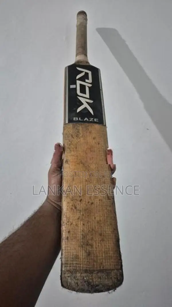 RBK Cricket Bat