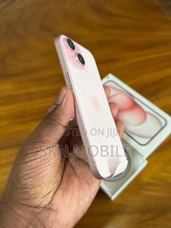 Apple iPhone 15 128GB (Used)