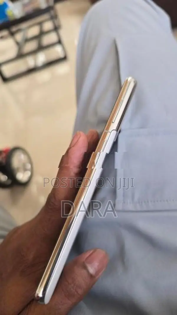Samsung Galaxy S21 5G (Used)