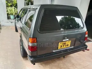 Nissan AD Wagon 1987